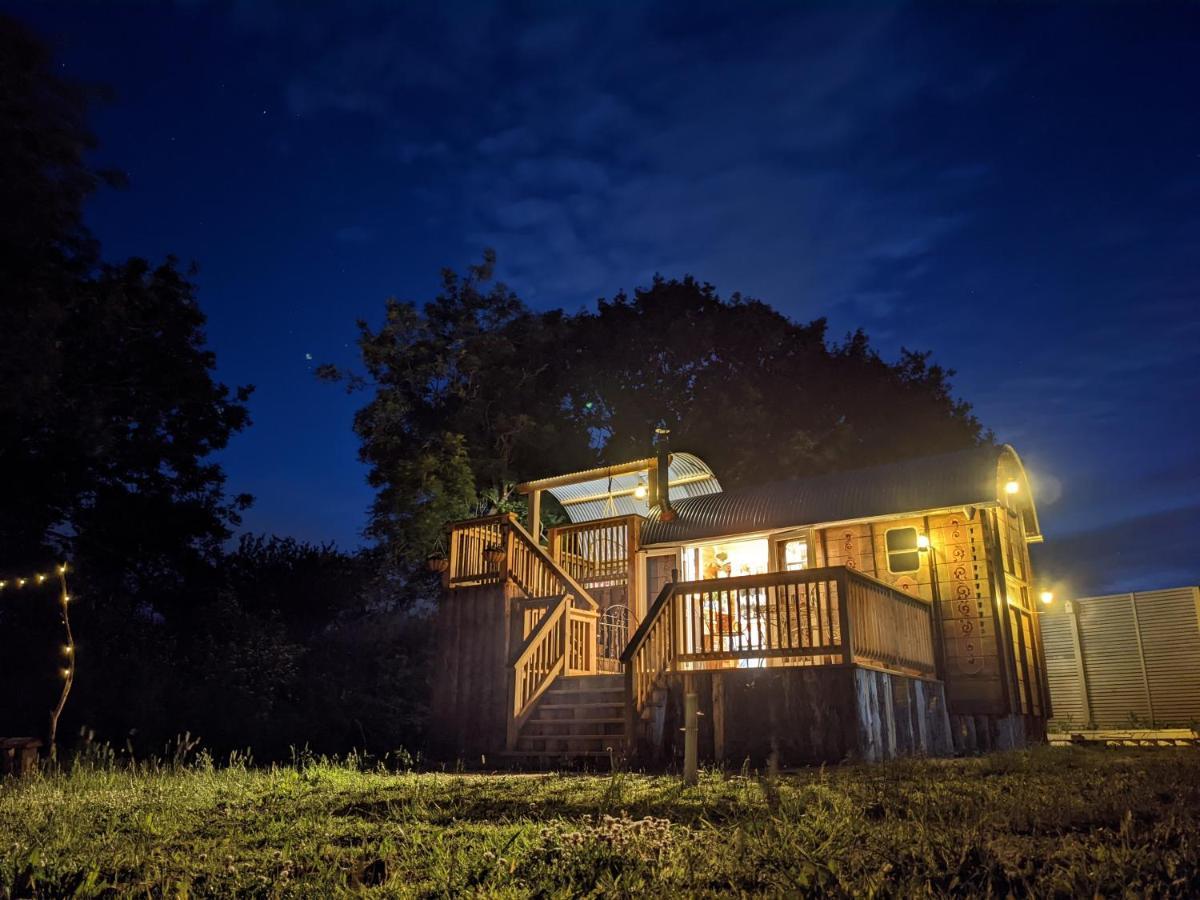 Get Away Hide Away Villa Dereham Dış mekan fotoğraf