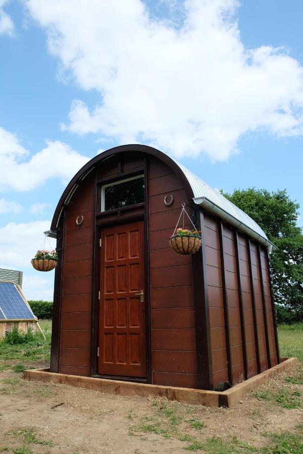 Get Away Hide Away Villa Dereham Dış mekan fotoğraf